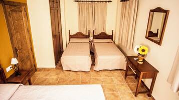 4 bedrooms, desk, iron/ironing board, travel cot