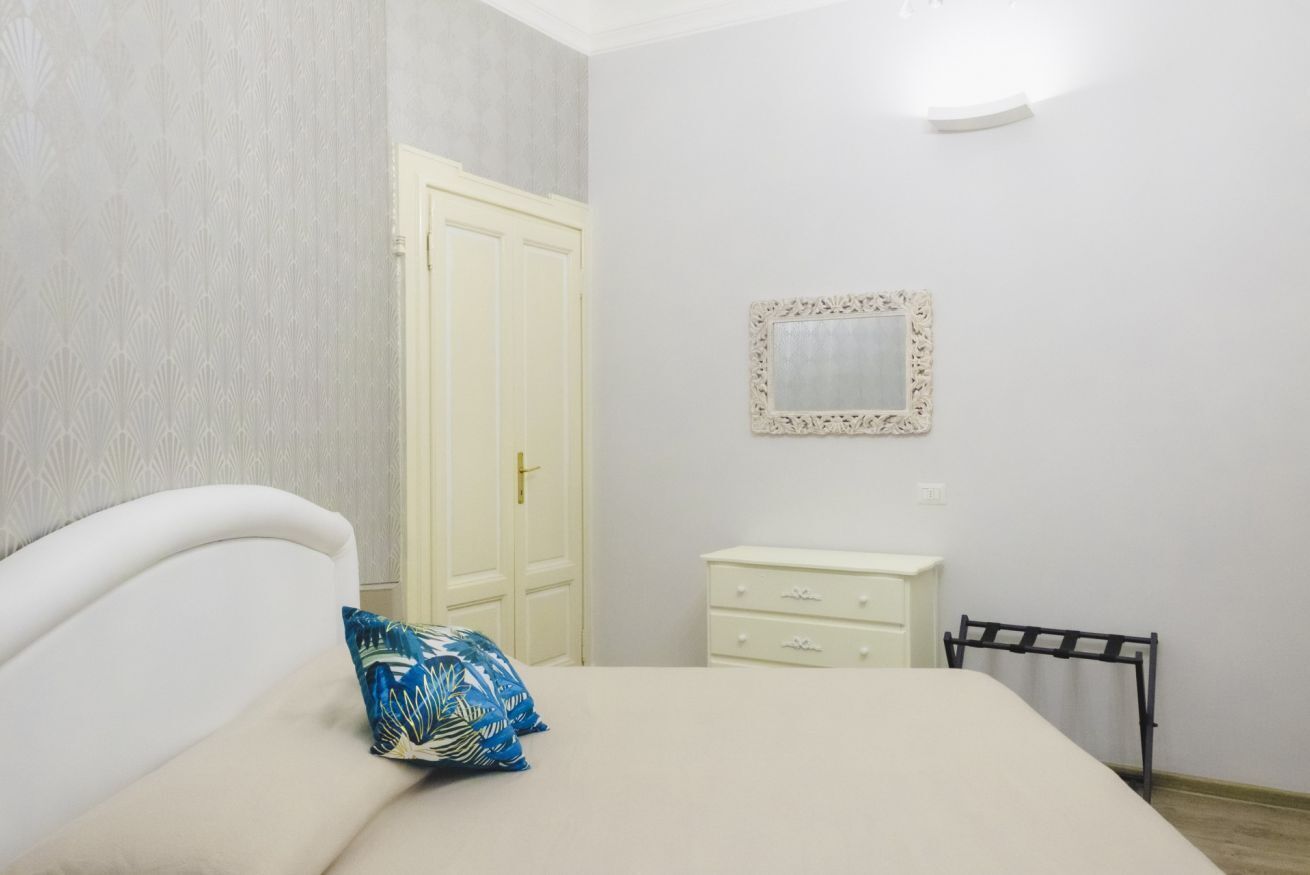 2 habitaciones, tabla de planchar con plancha, internet y ropa de cama 