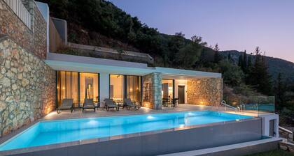 Modern 2 bedroom Villa Delta with Private Pool