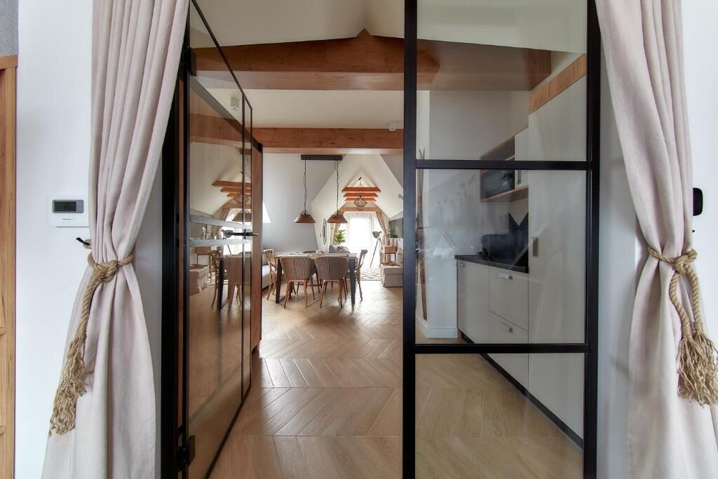 Deluxe Apartment, 1 King Bed with Sofa bed, Mountain View | Living area