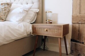 3 habitaciones, tabla de planchar con plancha y wifi