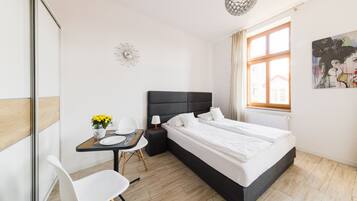 Studio Deluks | 1 kamar tidur, kedap suara, setrika/meja setrika, dan Wi-Fi gratis