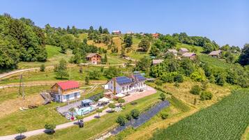 Villa | 3 bedrooms, Internet