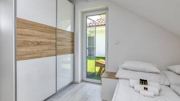 Villa | 3 bedrooms, Internet