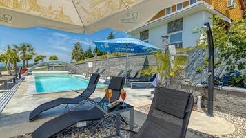 3 bedrooms, Internet