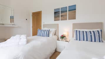 2 habitaciones, decoración personalizada y muebles diferentes
