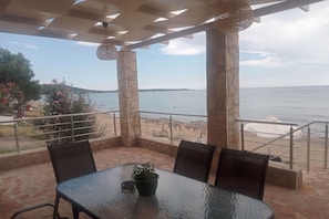 Apartment | 2 bedrooms, Internet - Maritinas Stone Apartment On The Beach (Pyrgos)