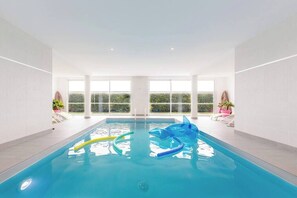 Piscine couverte, piscine extérieure
