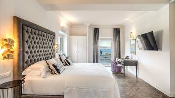 Egyptian cotton sheets, premium bedding, down duvets, pillow-top beds