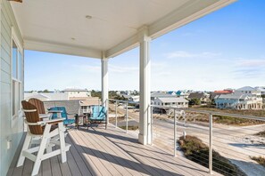 Property grounds - WOW Views!! Elevator, hot tub, gorgeous dog-friendly home on CSB, sleeps 10! (Port St Joe)