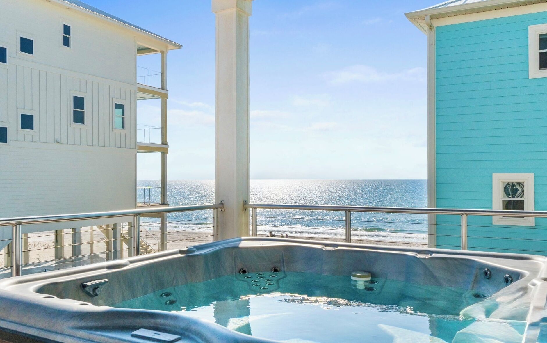 Tina de hidromasaje al aire libre