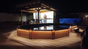 Outdoor spa tub - Pleasant house in southern Ardèche with swimming pool (Saint-Genest-de-Beauzon)