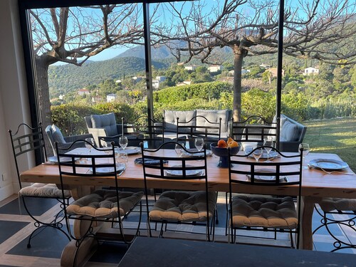 Villa d'exception avec vue mer, piscine à débordement – Presqu'île Saint-Tropez