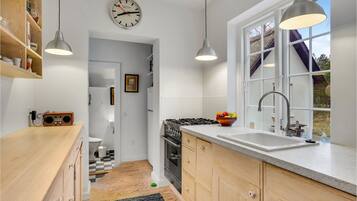 Refrigerador, parrilla de estufa y lavavajillas