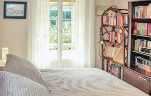 3 chambres, lit parapluie, Wi-Fi gratuit, draps fournis