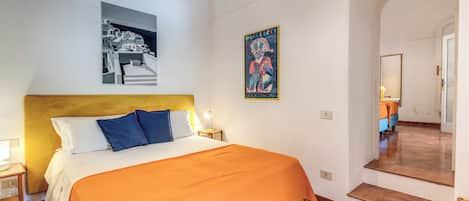 2 chambres, coffres-forts dans les chambres, fer et planche Ă repasser