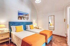 2 Schlafzimmer, Zimmersafe, Bügeleisen/Bügelbrett, Reisekinderbett