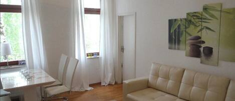 Télévision, chaîne hi-fi