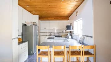Ferienhaus (4 Bedrooms) | Eigene Küche