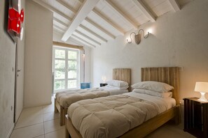 3 bedrooms, in-room safe, iron/ironing board, travel crib - Design house in Tuscan style surrounded by nature (Pescaglia)