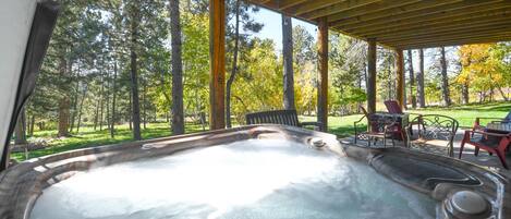 Bañera de hidromasaje exterior