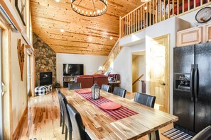 Dining - Spacious Cabin Minutes to Terry Peak, Hot Tub, Garage, Game Room for Kids! (Lead)