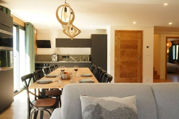 Interior - L'Etincelle Mountain Lodge - Gîte "Côté Lac" sleeps 14 4 stars (Chamrousse)