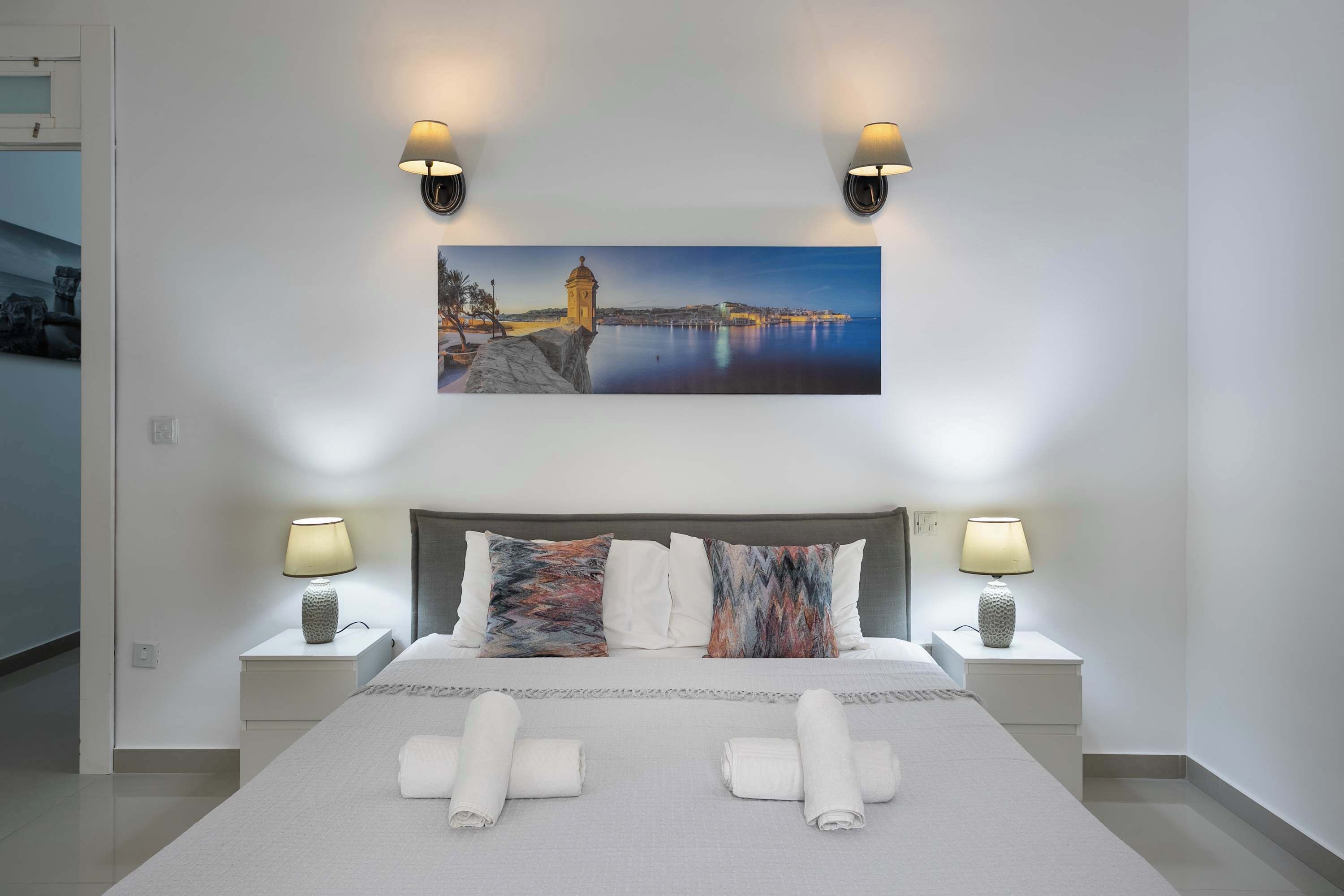 4 slaapkamers, een strijkplank/strijkijzer, wifi, beddengoed