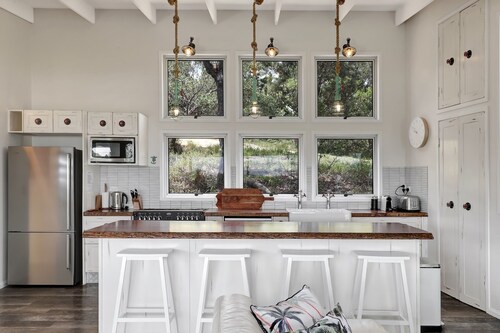 The Ultimate Modern Straddie Beach House