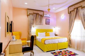 Memory foam beds, laptop workspace, free WiFi, bed sheets