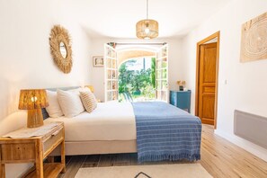 6 chambres, fer et planche à repasser, Wi-Fi gratuit, draps fournis