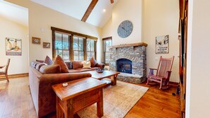 Smart TV, fireplace, offices