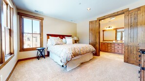 4 bedrooms, free WiFi, bed sheets