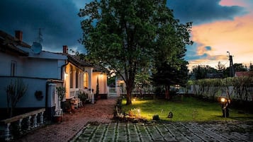 House, Smoking | 2 bedrooms, Internet
