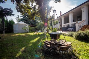 House, Smoking | 2 bedrooms, Internet