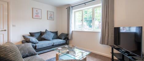 Appartement, salle de bains privée | Bar lounge