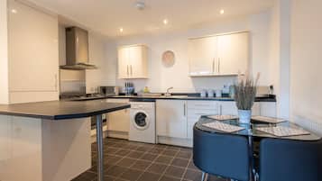 Apartment, Private Bathroom | Shared kitchen