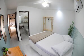Comfort Room | Free WiFi, bed sheets - A Oca Hostel Bar (João Pessoa)
