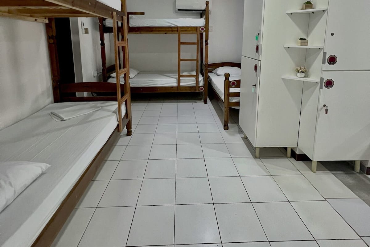 Dormitório compartilhado -Misto 8 - Outono | Wi-fi (inkludert) og sengetøy