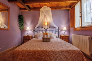 5 makuuhuonetta, silitysrauta/-lauta, vauvan matkasänky, ilmainen Wi-Fi