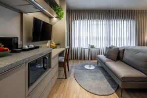 Premier appartement | Verduisterende gordijnen, geluiddichte muren