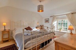 2 bedrooms, bed sheets