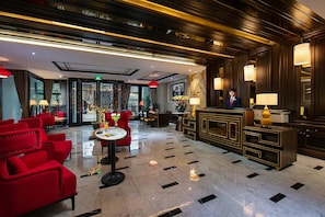 Sala de estar en el lobby