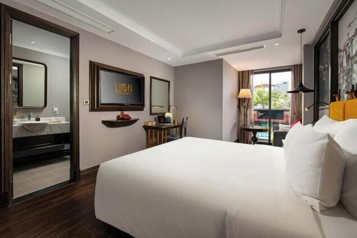 Premium bedding, memory-foam beds, minibar, in-room safe