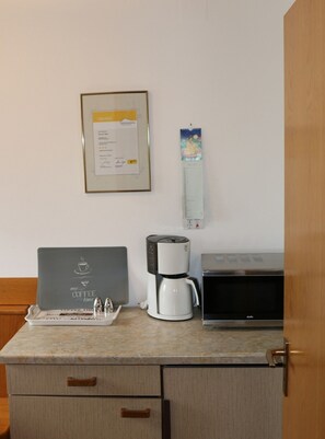 Free daily buffet breakfast - Pension Agathe (Beilngries)