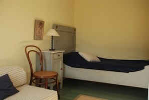 4 Schlafzimmer, Bügeleisen/Bügelbrett, WLAN, Bettwäsche