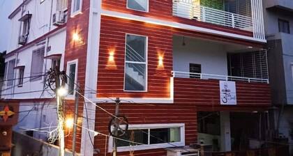 F1 bedroom hill view unit with covered parking