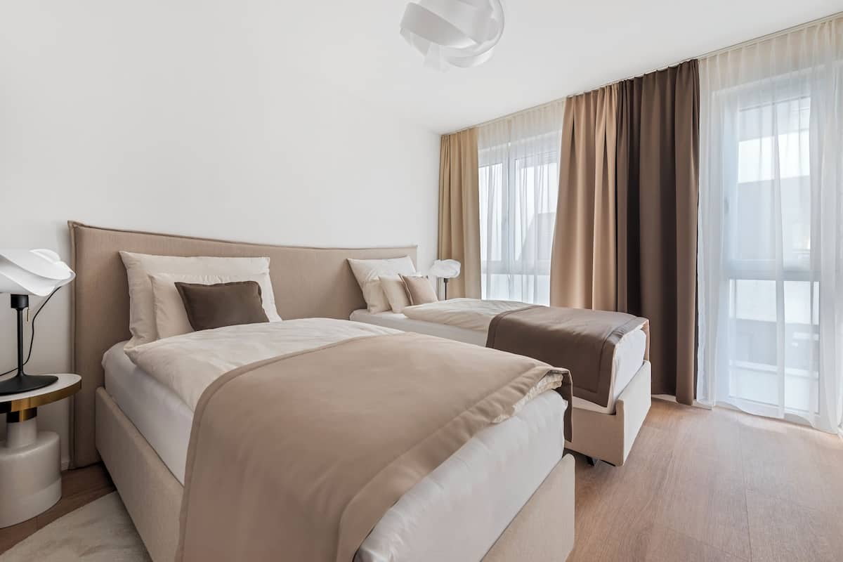 Melange | 2 slaapkamers, geluiddichte muren, een strijkplank/strijkijzer