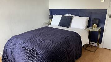 2 chambres, fer et planche à repasser, lit parapluie, Wi-Fi gratuit