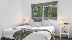 4 quartos, berço de viagem, Wi-Fi, roupa de cama